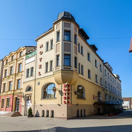 Hotel Bartis Bartoszyce Buitenkant foto