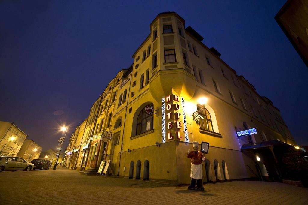 Hotel Bartis Bartoszyce Buitenkant foto